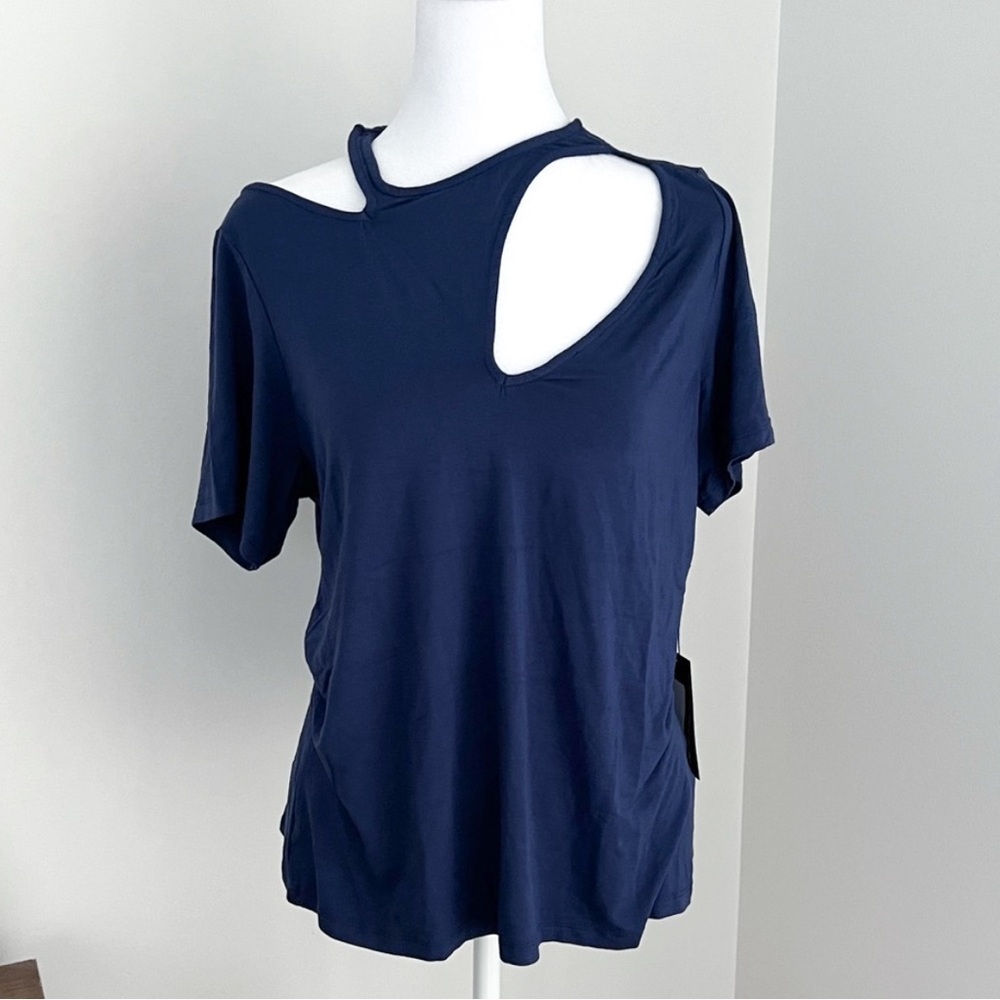 NWT 11 Honoré Women’s Diana Cut Out Top Size: 1